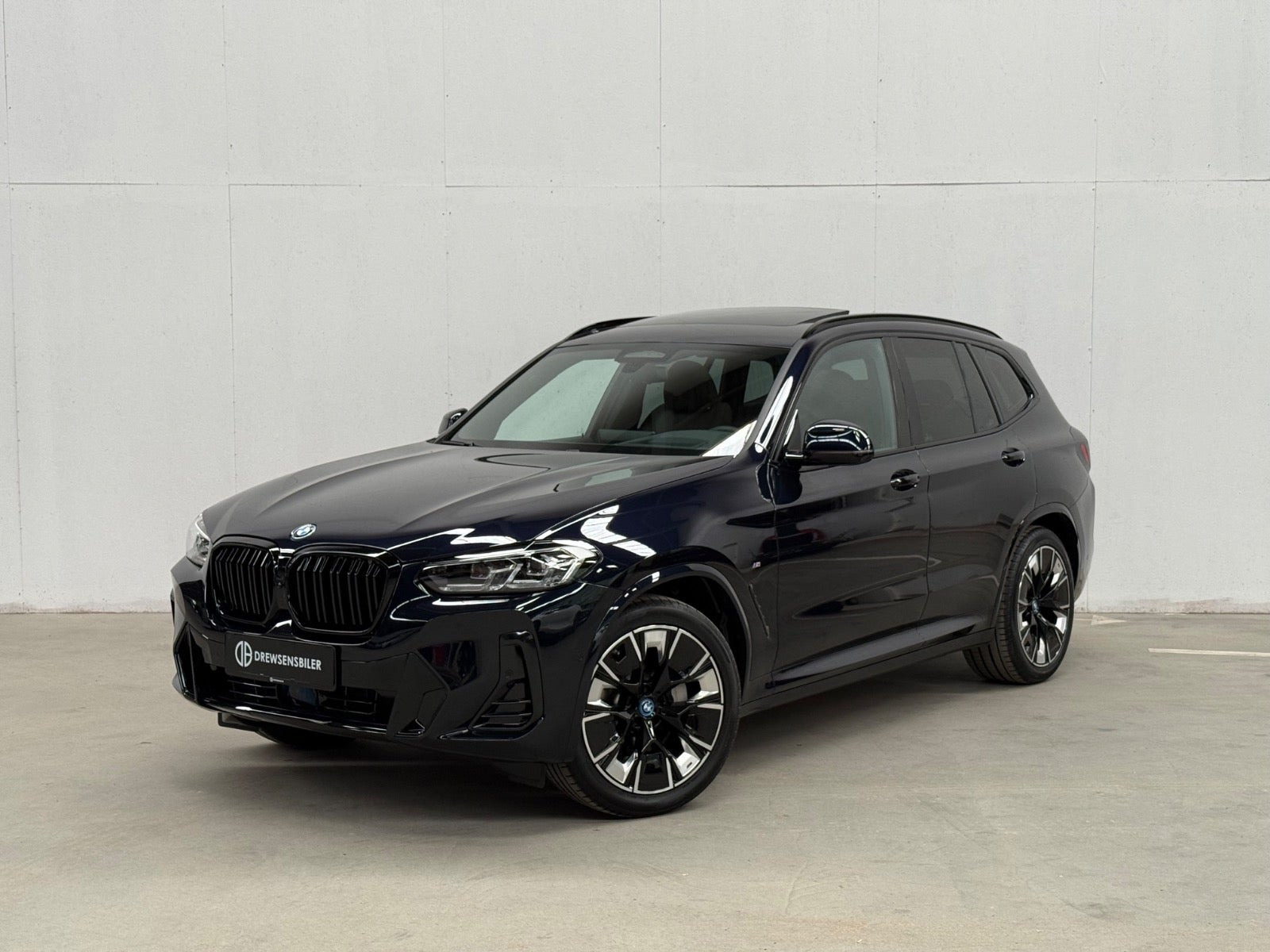 BMW iX3 Charged Plus M-Sport