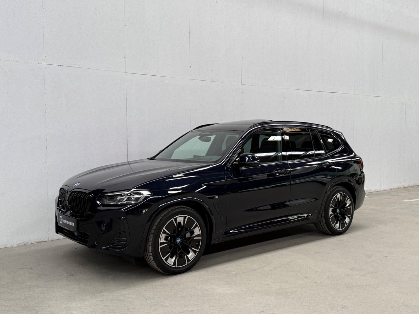 Sort BMW iX3 fra 2023