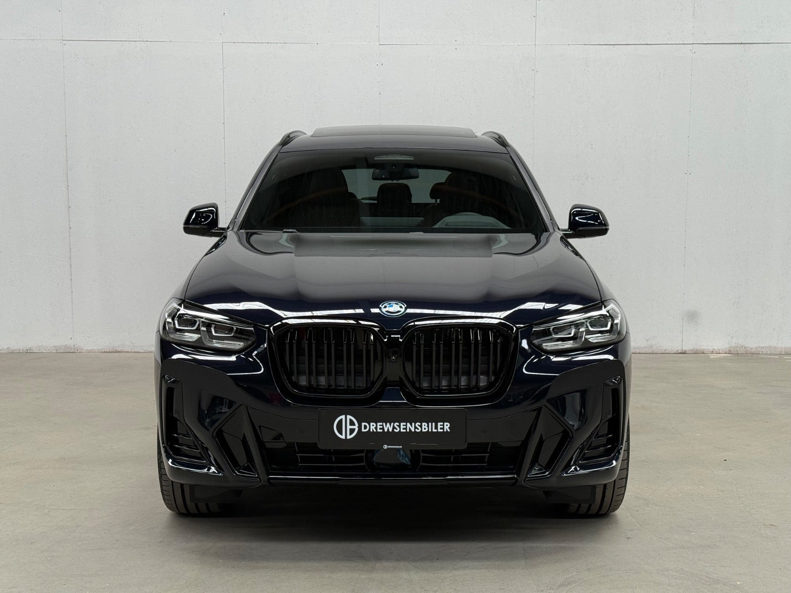 Sort BMW iX3 fra 2023