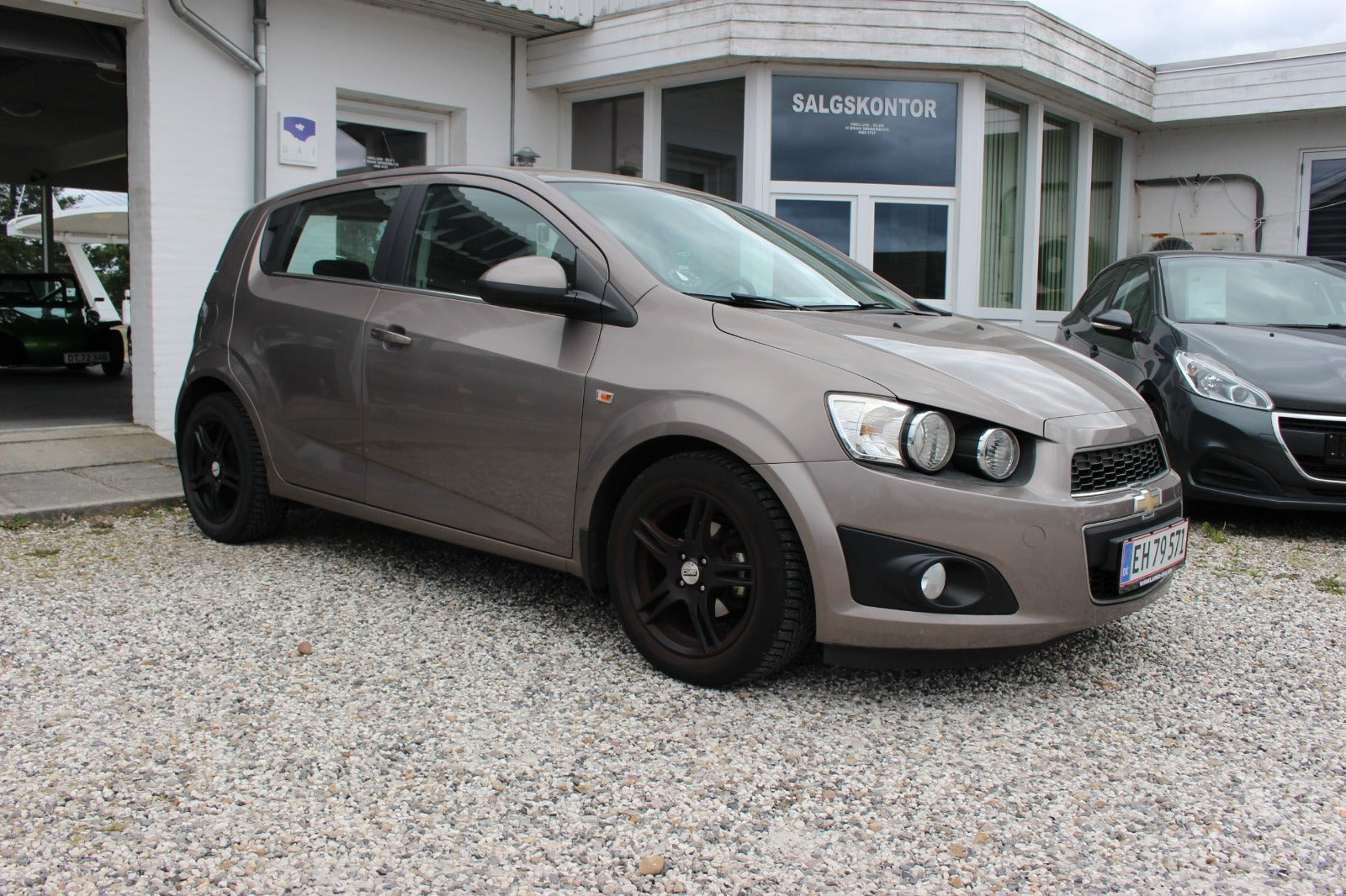 Brun Chevrolet Aveo fra 2012