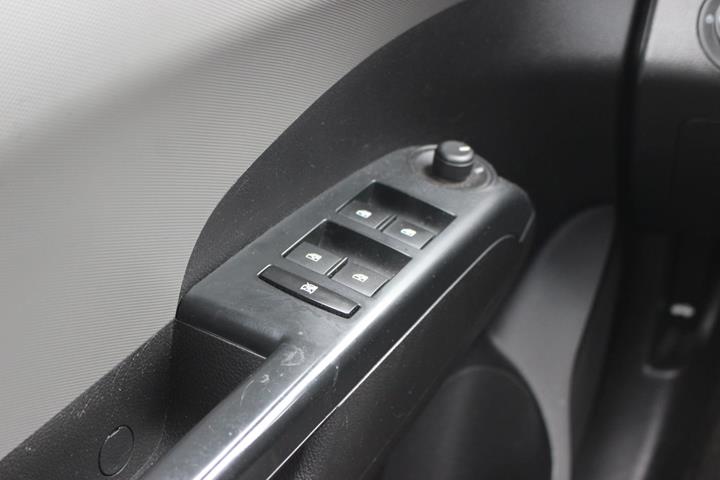 Brun Chevrolet Aveo fra 2012
