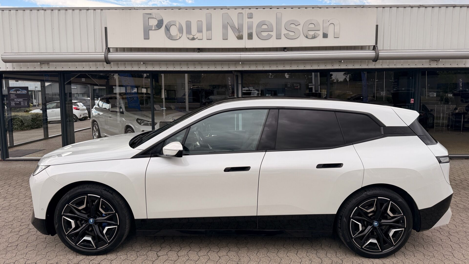 BMW iX 40 EL Fully Charged Sport XDrive 326HK 5d Aut.
