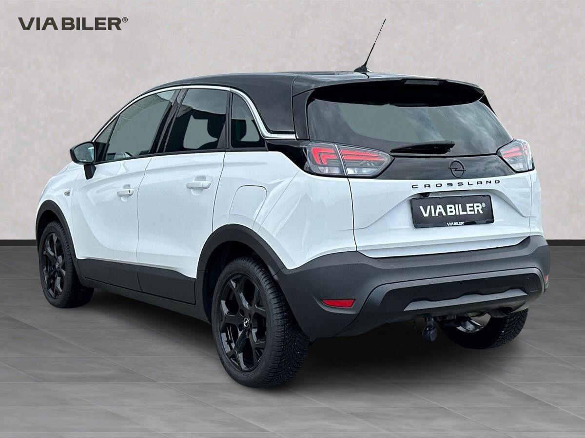 Hvid Opel Crossland fra 2023
