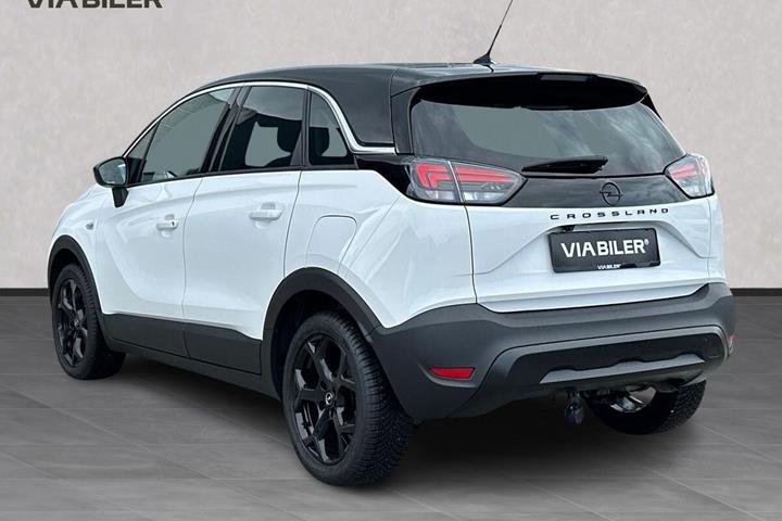 Hvid Opel Crossland fra 2023