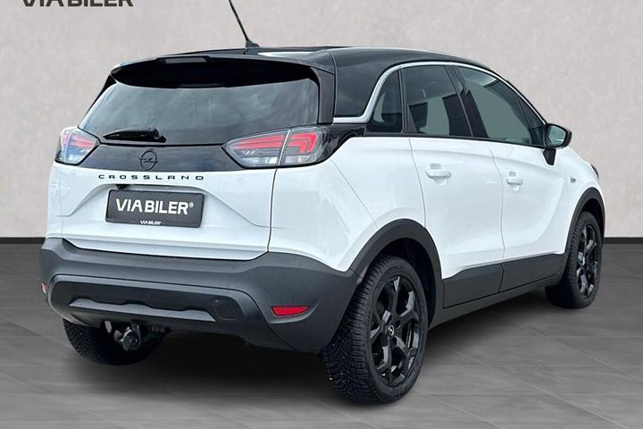 Hvid Opel Crossland fra 2023