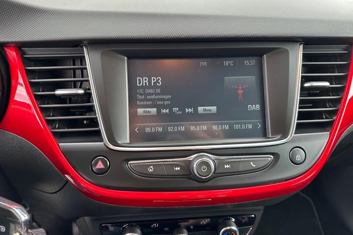 Hvid Opel Crossland fra 2023