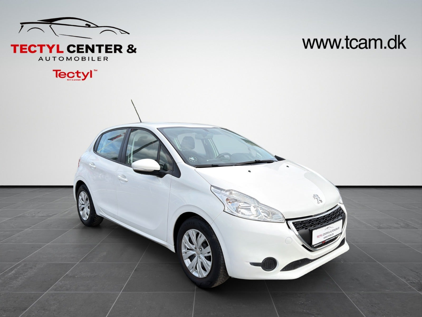 Hvid Peugeot 208 fra 2015