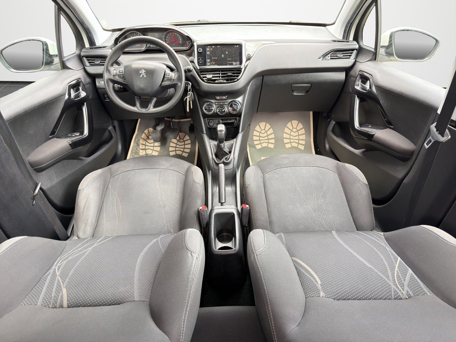 Hvid Peugeot 208 fra 2015