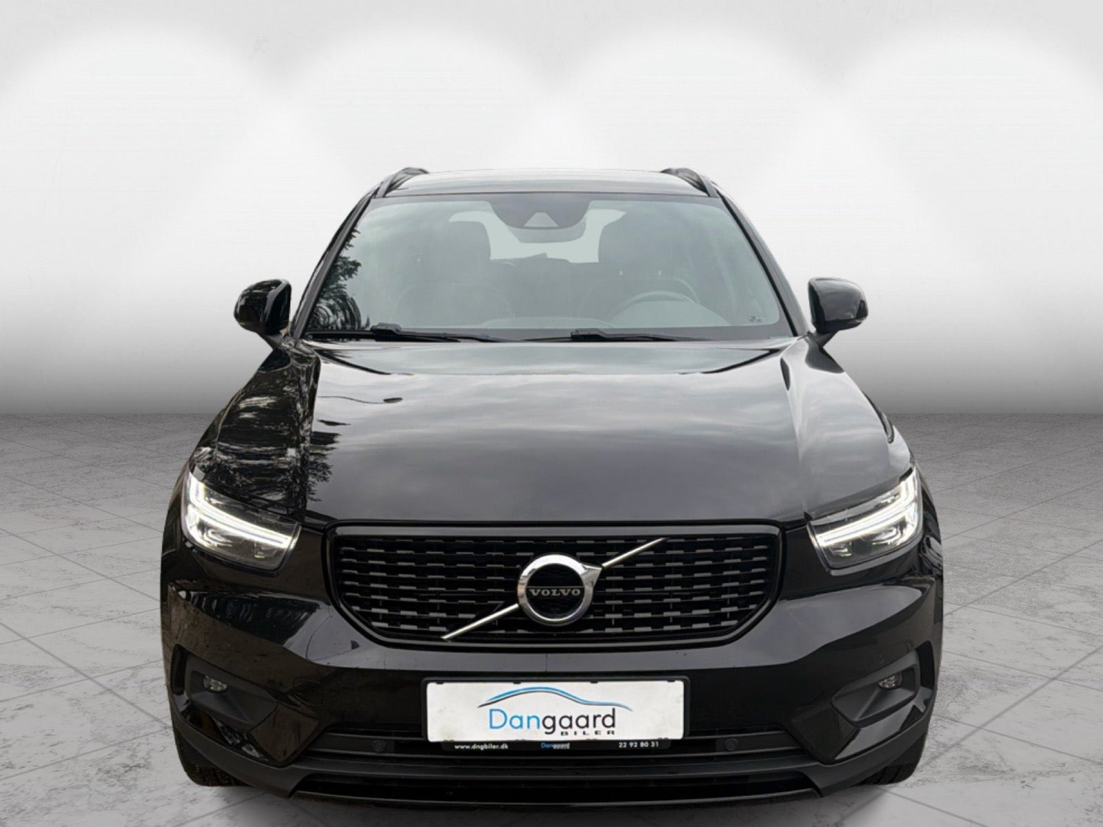 Sort Volvo XC40 fra 2022