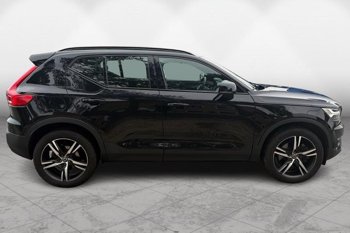 Sort Volvo XC40 fra 2022