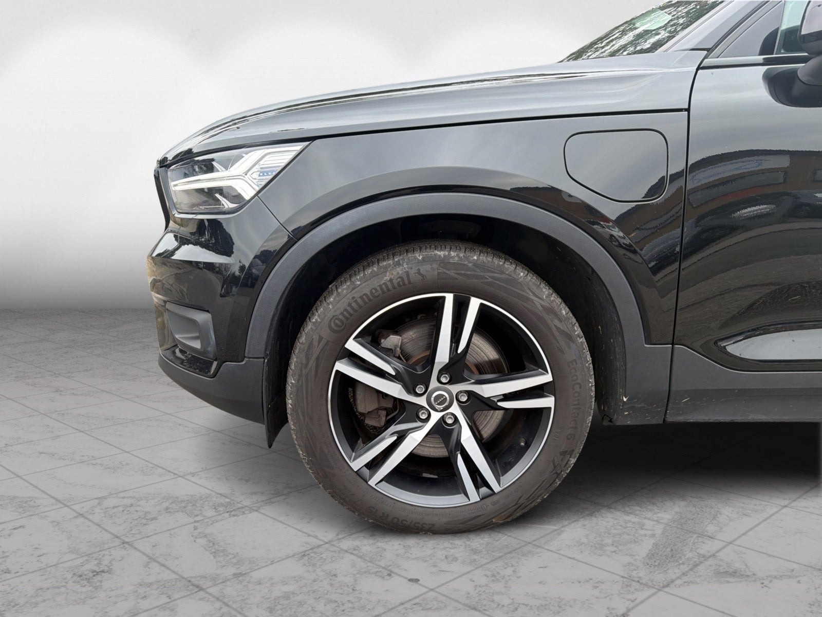 Sort Volvo XC40 fra 2022