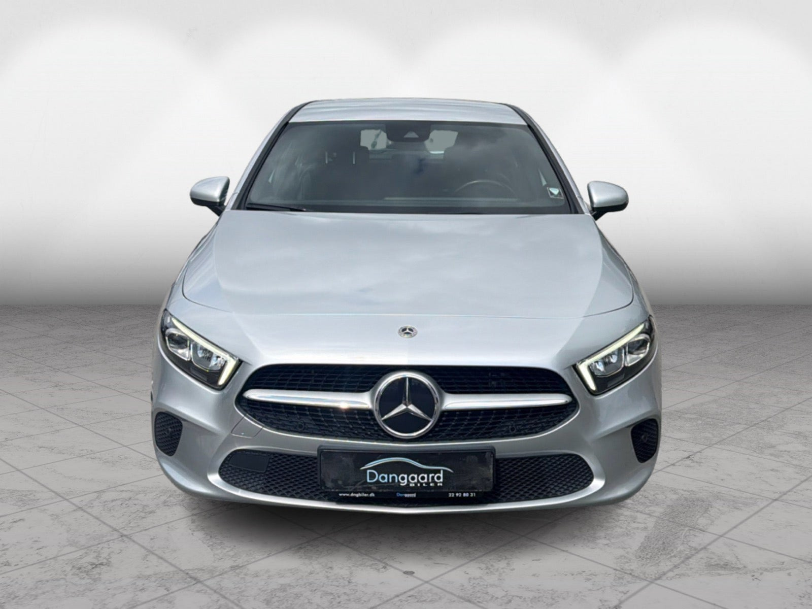 Sølv Mercedes A250 e fra 2021