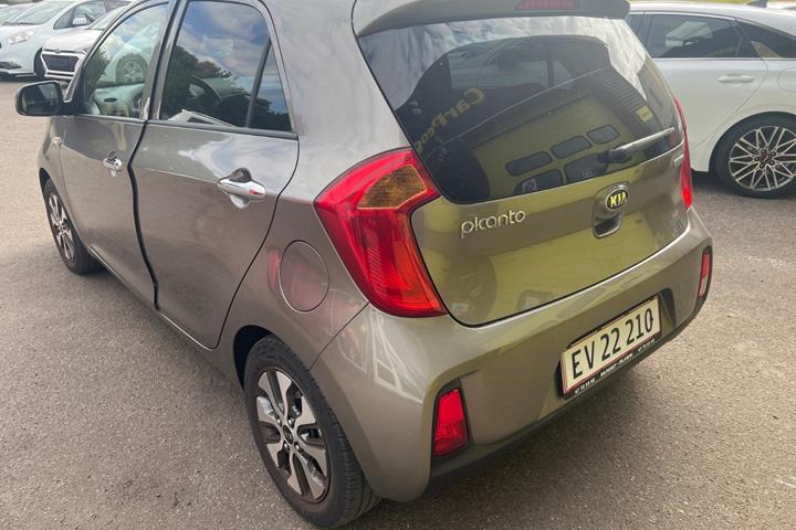 Grå Kia Picanto fra 2016