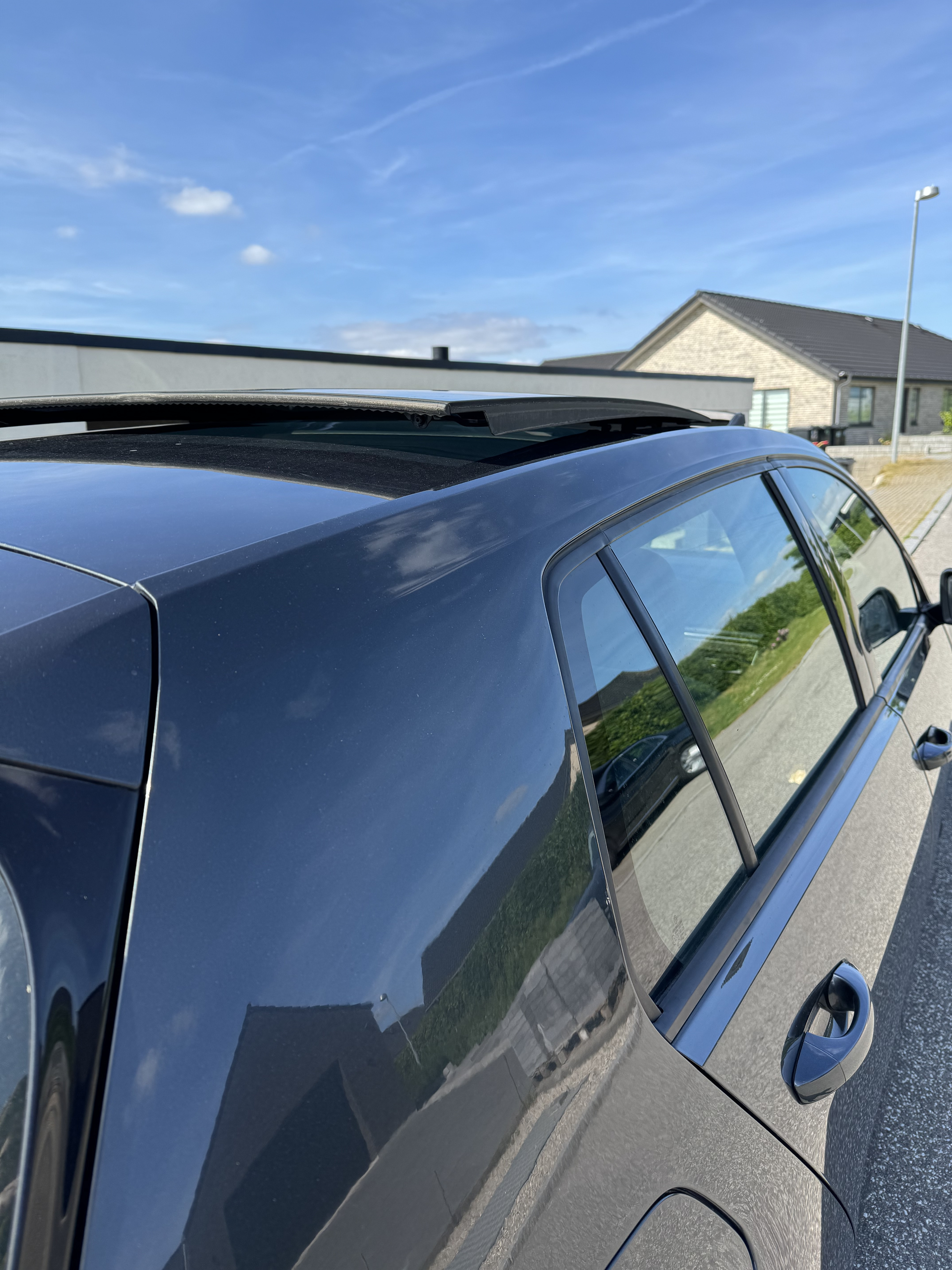 Grå VW Golf VII fra 2015