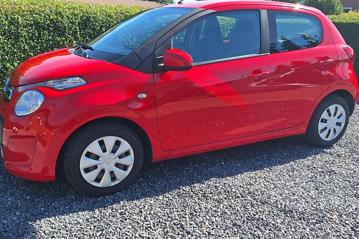 Rød Citroën C1 fra 2019