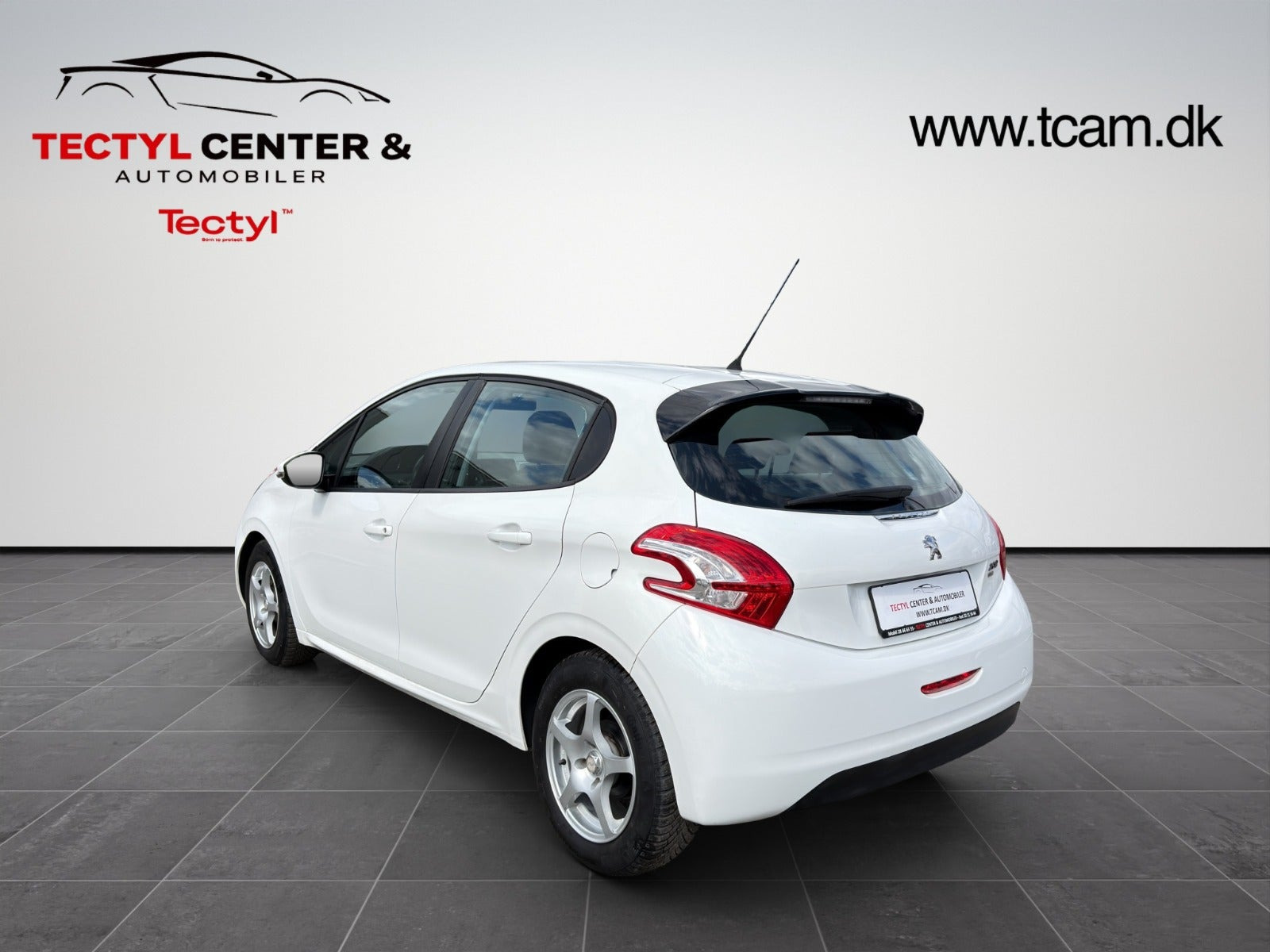 Hvid Peugeot 208 fra 2014
