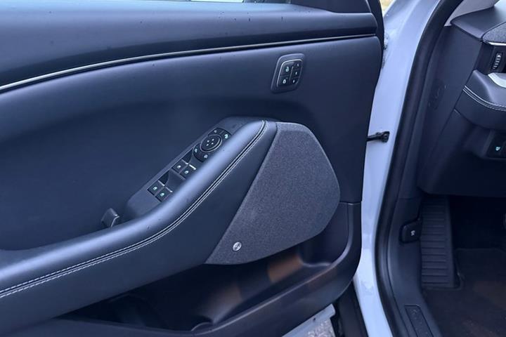 undefined Ford Mustang fra 2021
