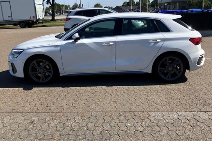 undefined Audi A3 fra 2021