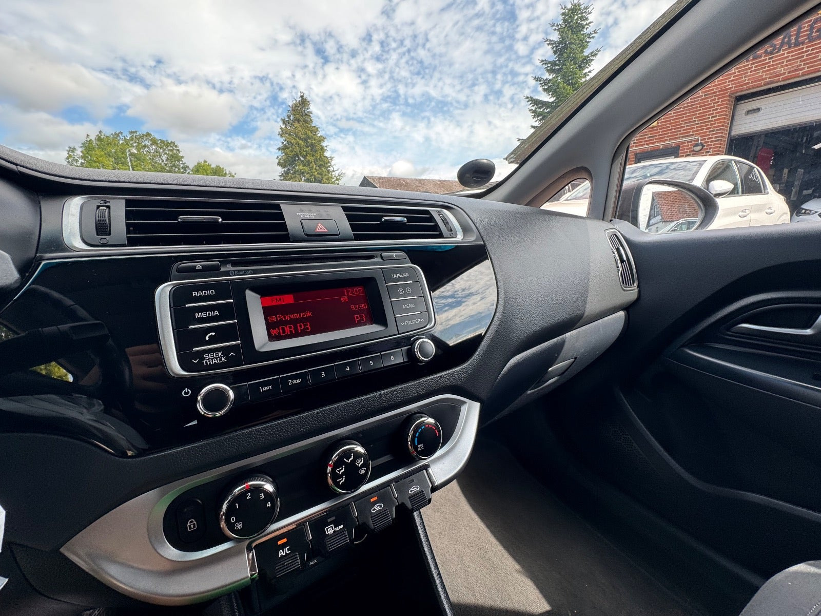 undefined Kia Rio fra 2015