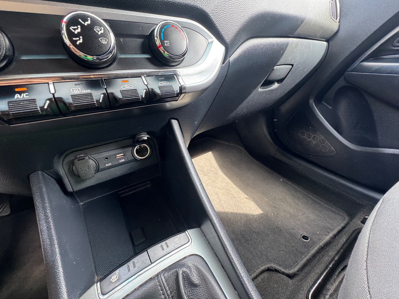 undefined Kia Rio fra 2015