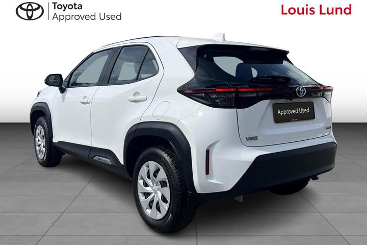 Hvid Toyota Yaris Cross fra 2024