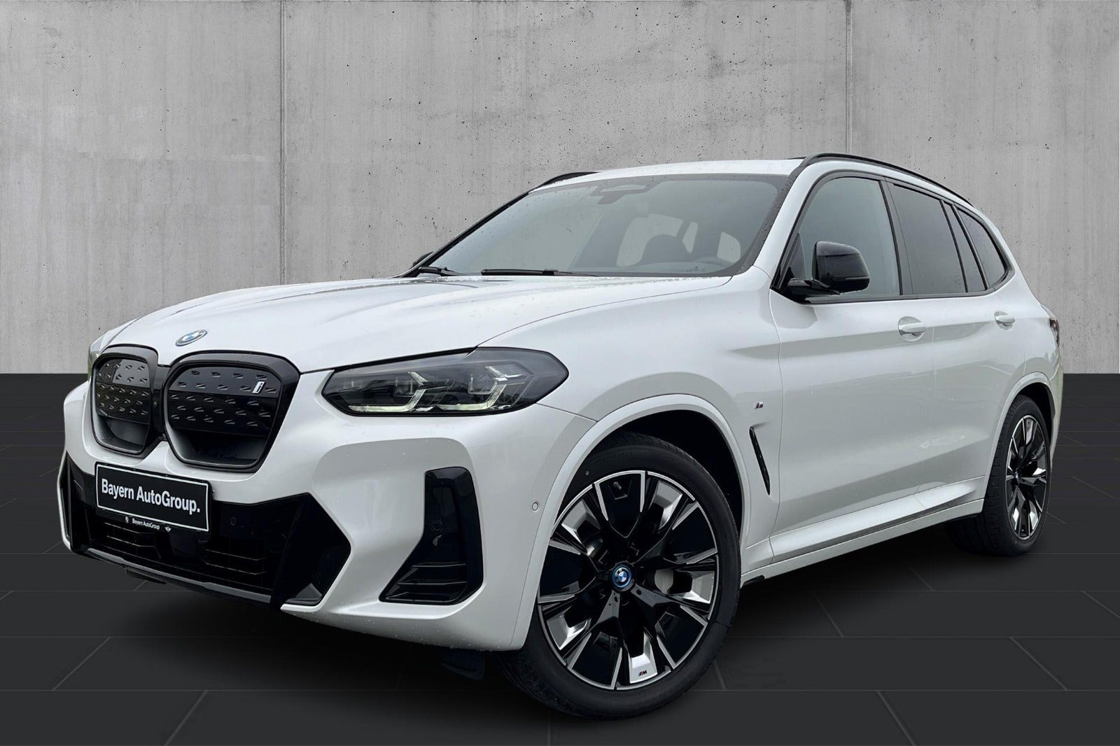 BMW iX3 Charged Plus M-Sport