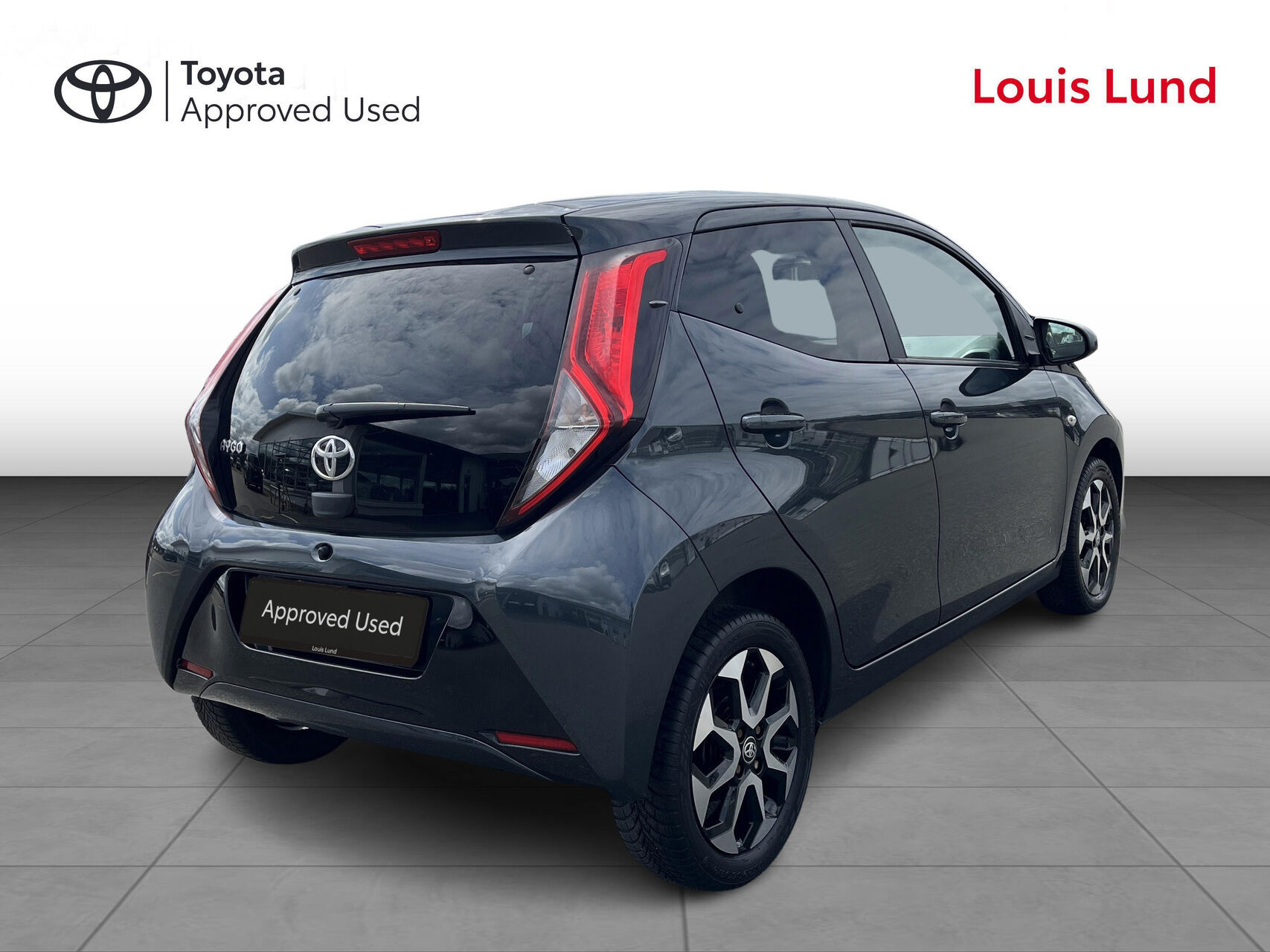 Sort Toyota Aygo fra 2021