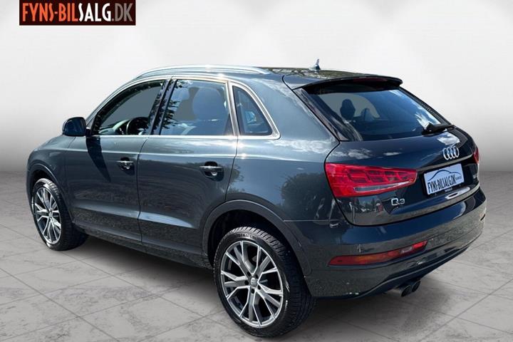 Sort Audi Q3 fra 2018