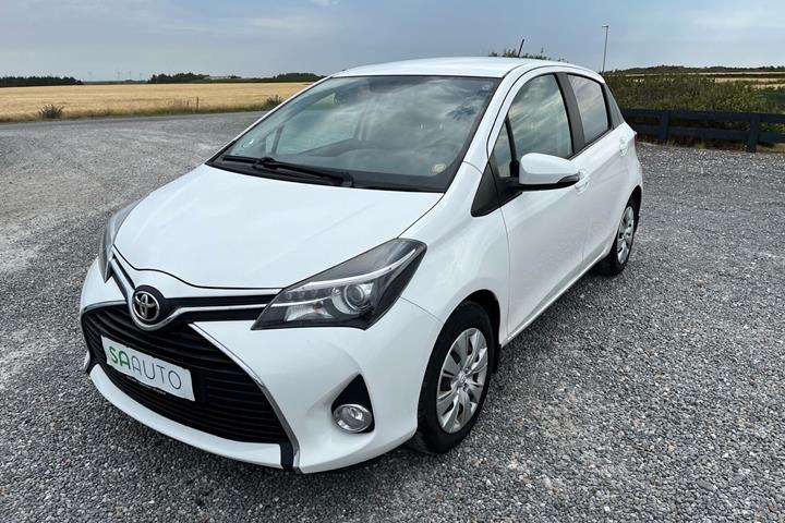 Hvid Toyota Yaris fra 2016