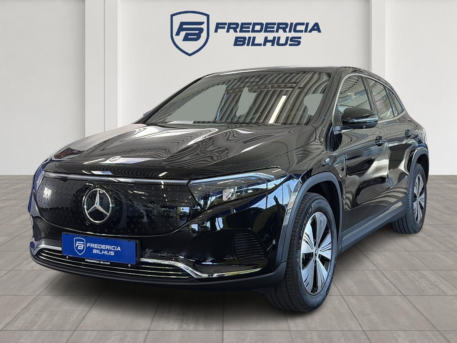 Mercedes EQA250+