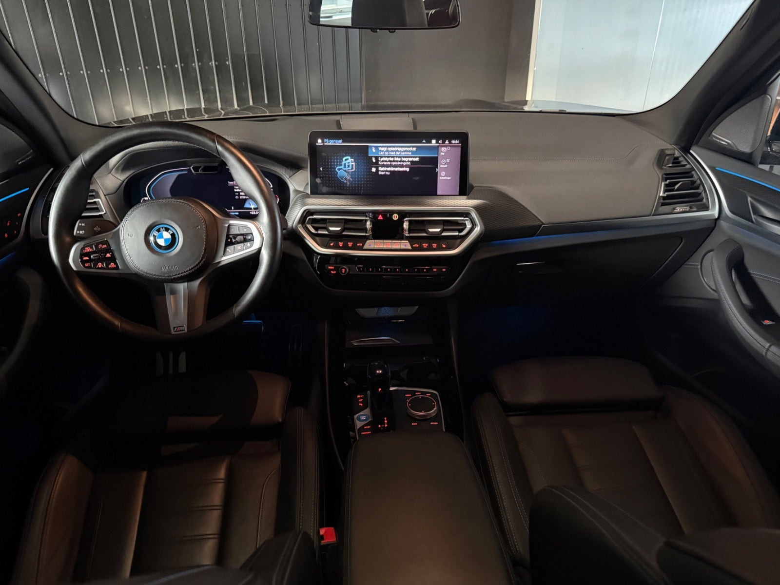 Sort BMW iX3 fra 2022