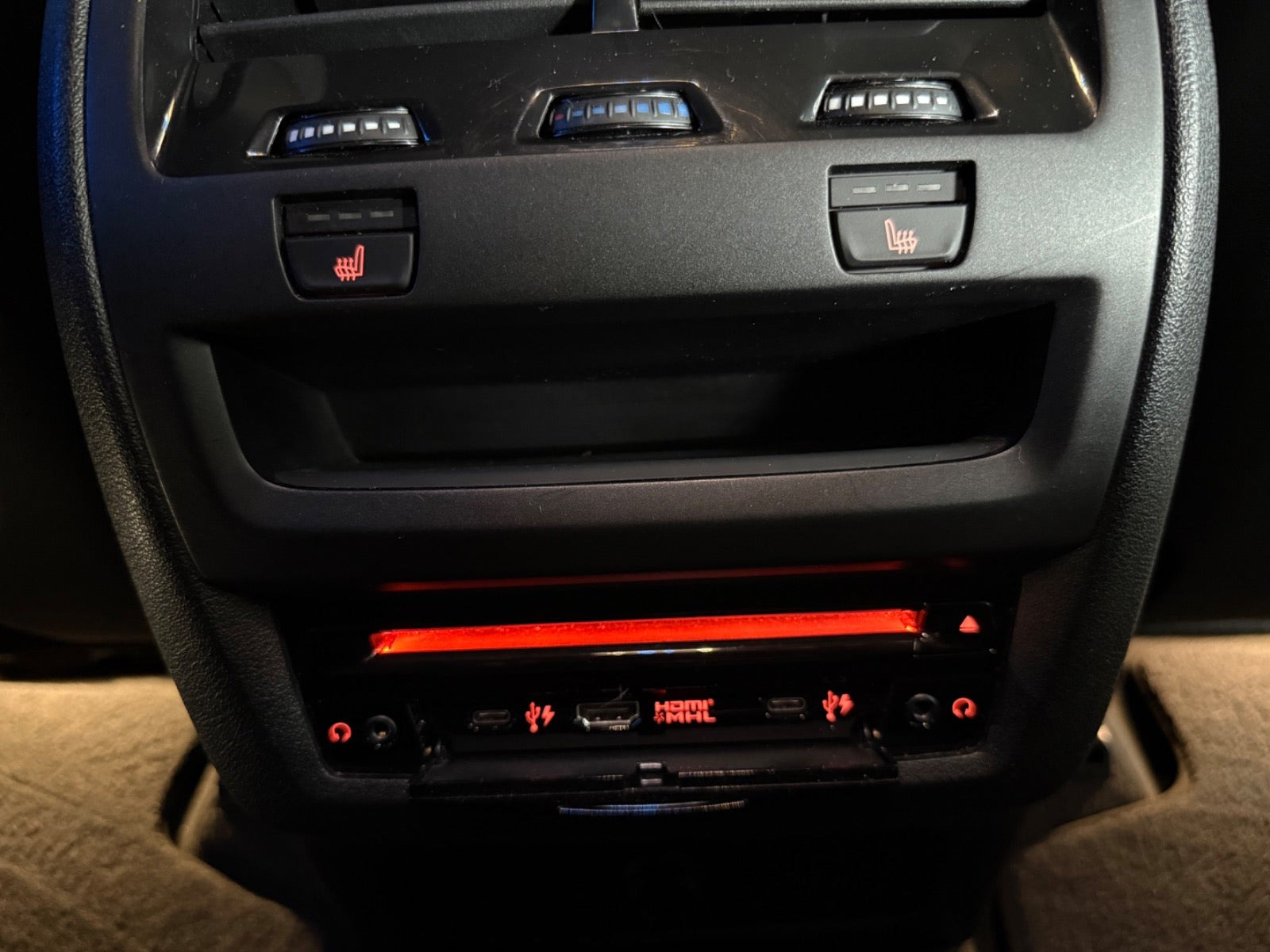 Sort BMW X5 fra 2021