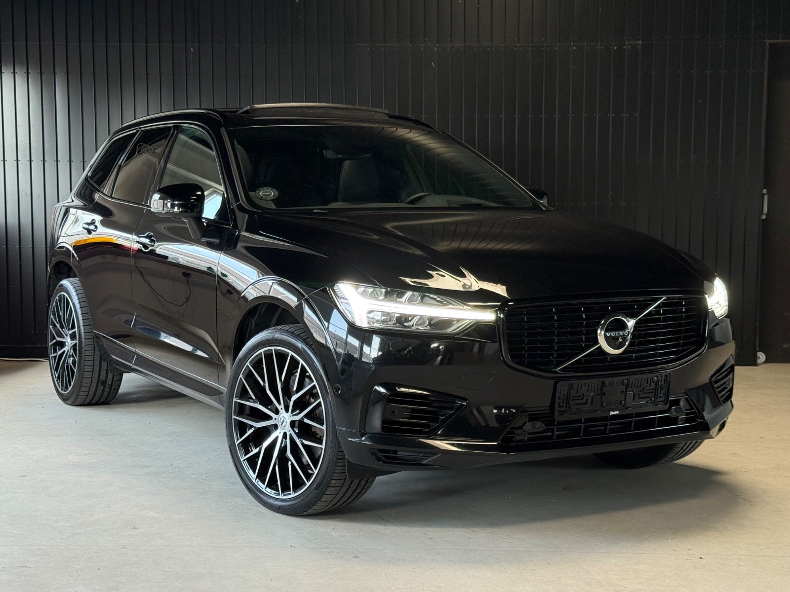 Volvo XC60 2,0 T6 ReCharge R-Design aut. AWD