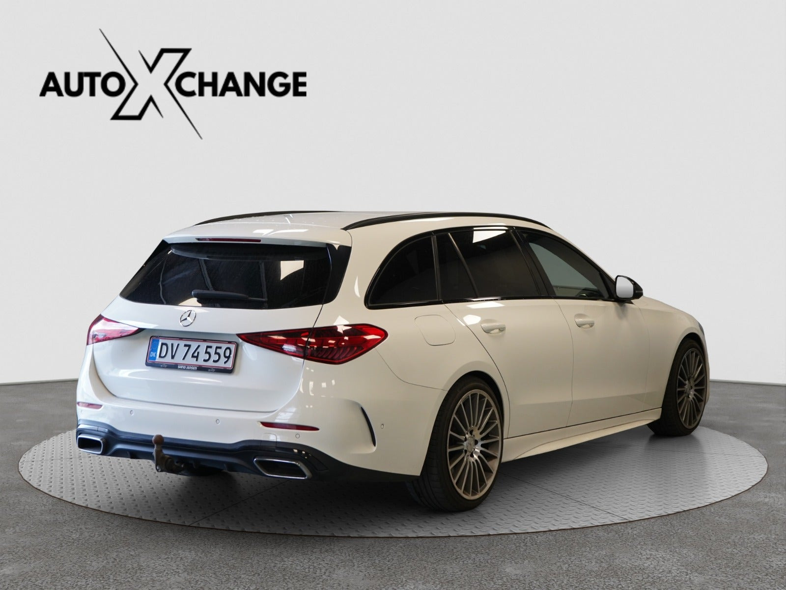 Hvid Mercedes C200 fra 2022
