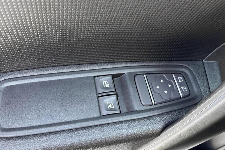 Hvid Renault Kangoo fra 2025