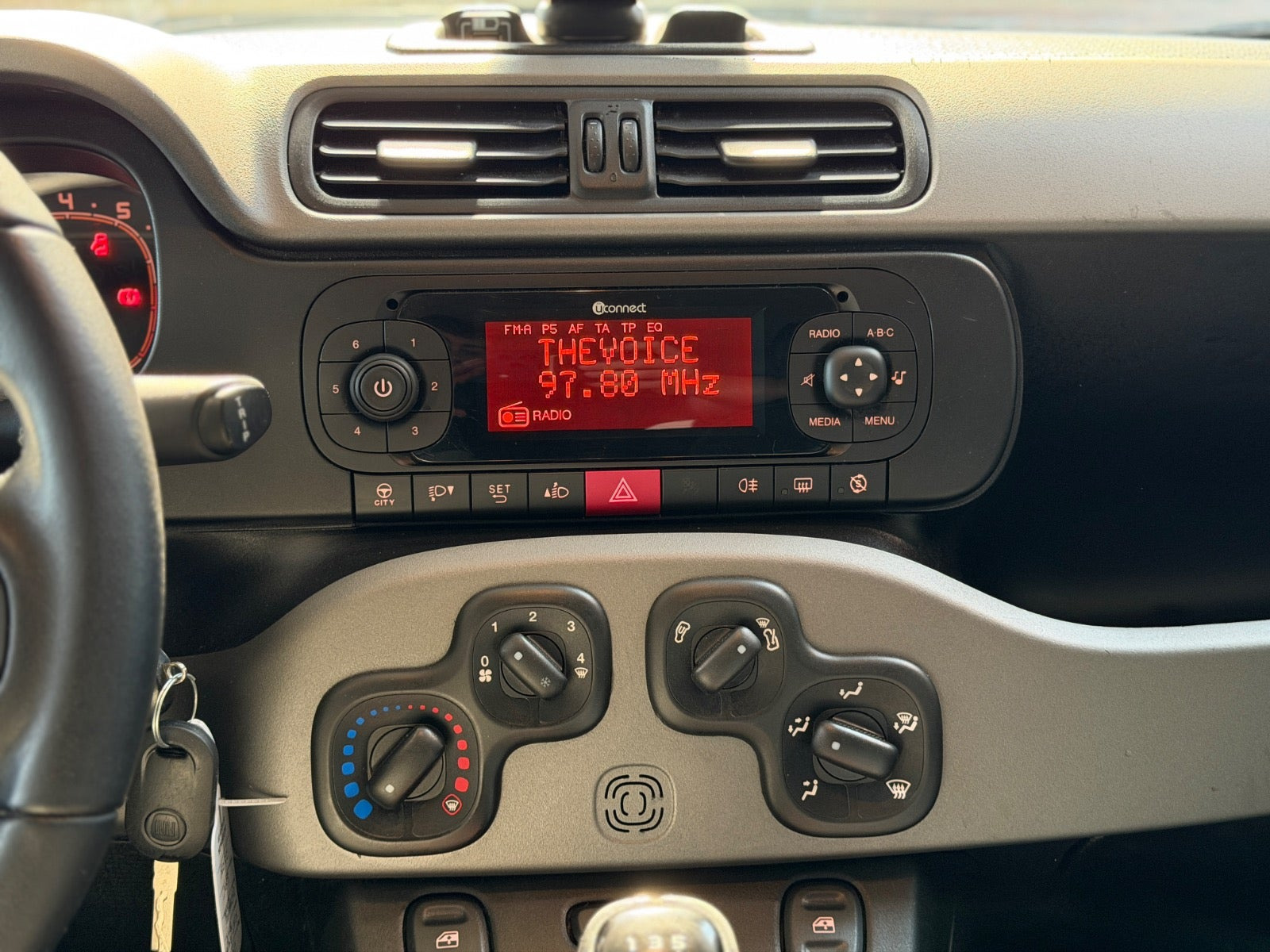 Sort Fiat Panda fra 2016