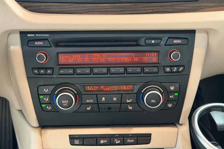 undefined BMW X1 fra 2012