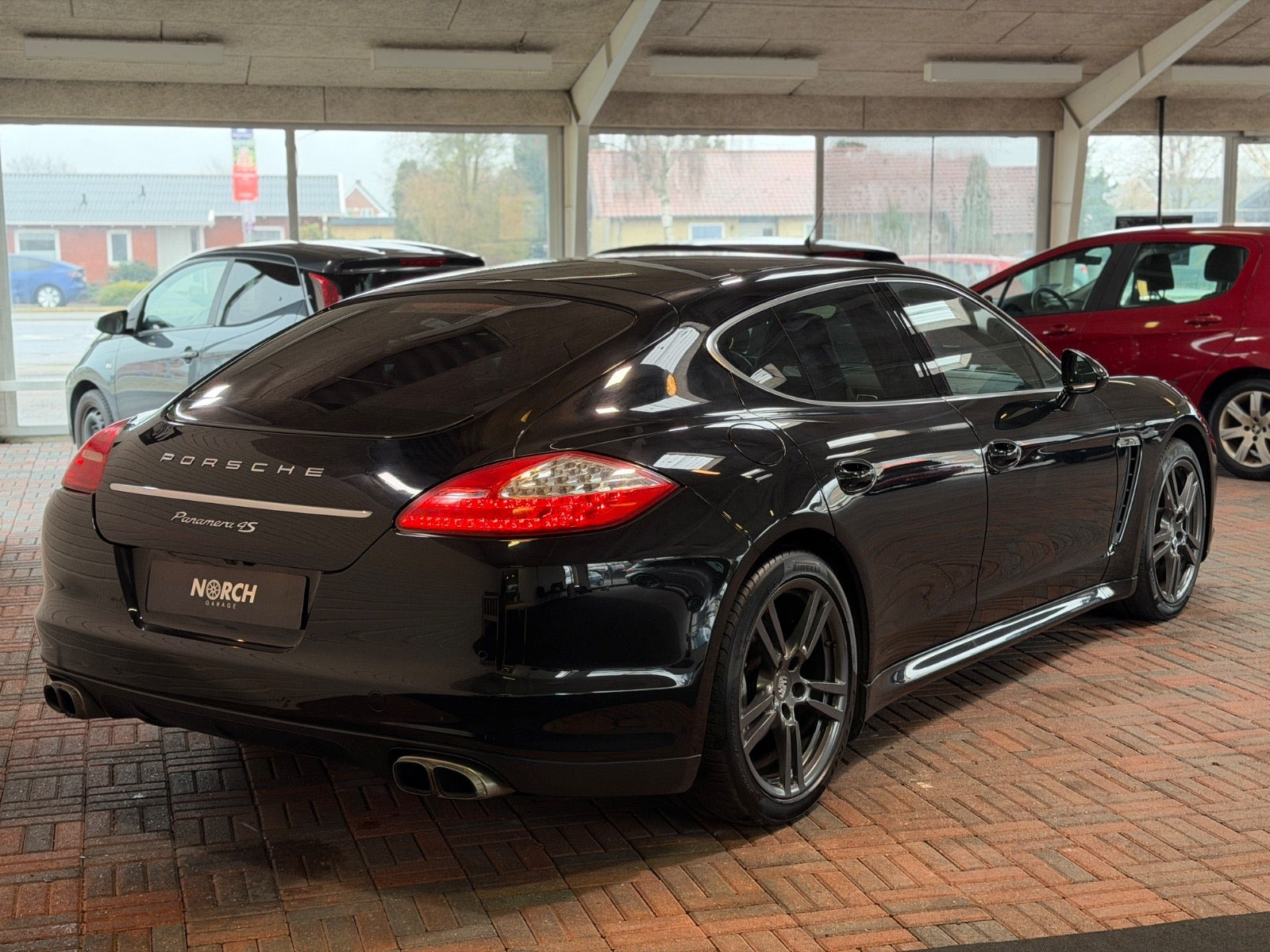 undefined Porsche Panamera 4S fra 2012