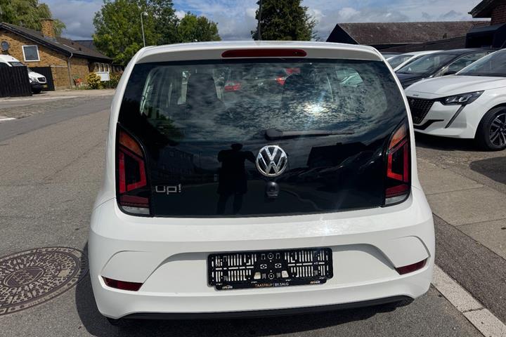 Hvid VW UP! fra 2017