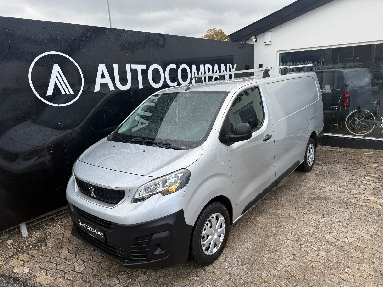 Sølv Peugeot Expert fra 2017
