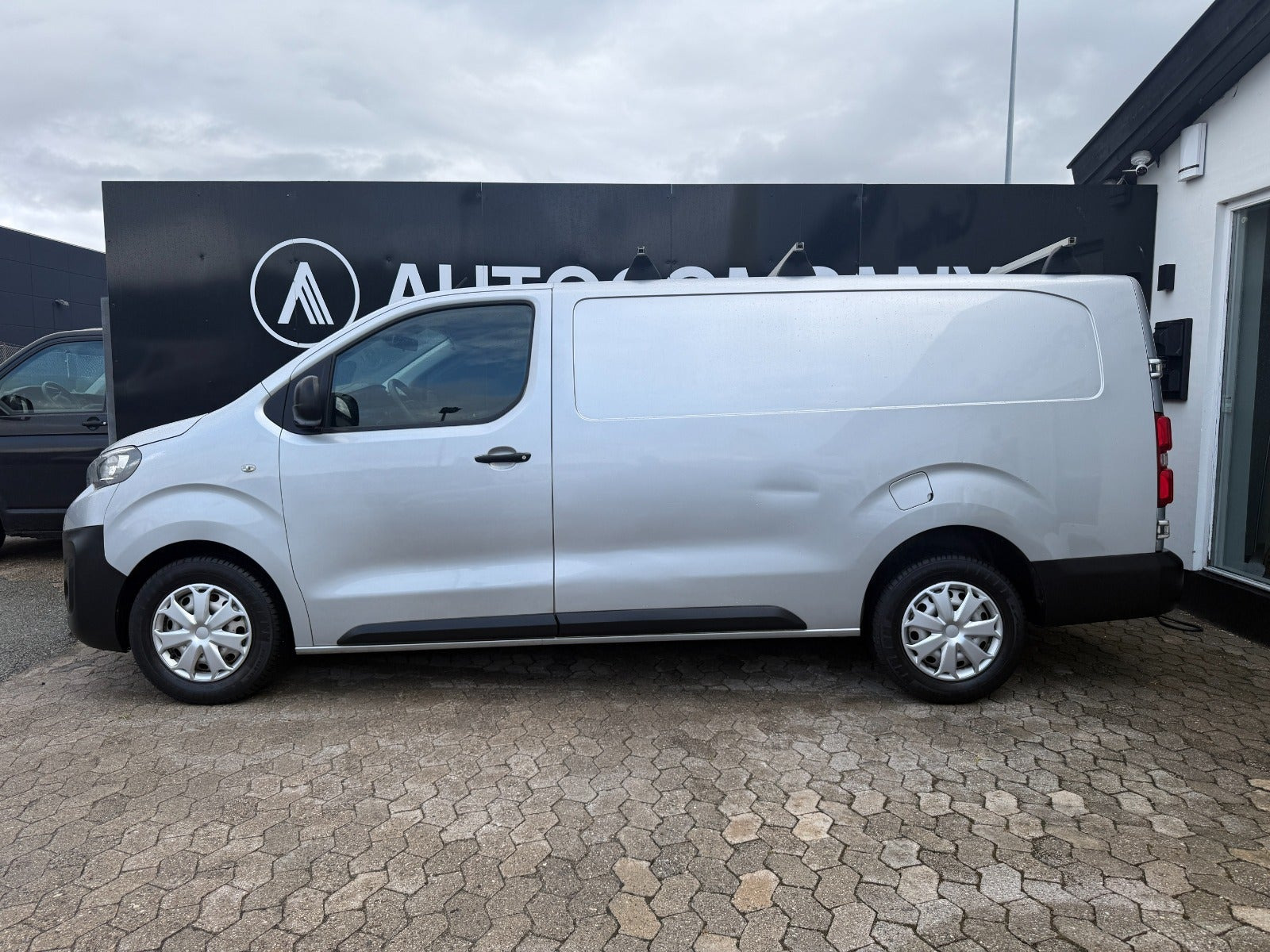 Sølv Peugeot Expert fra 2017