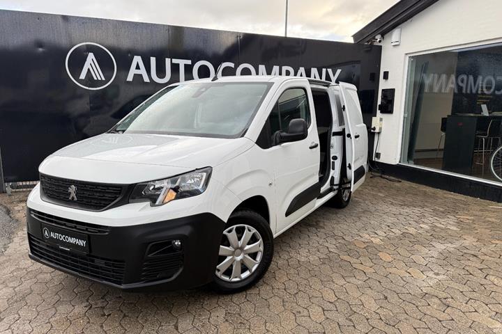 Hvid Peugeot Partner fra 2020