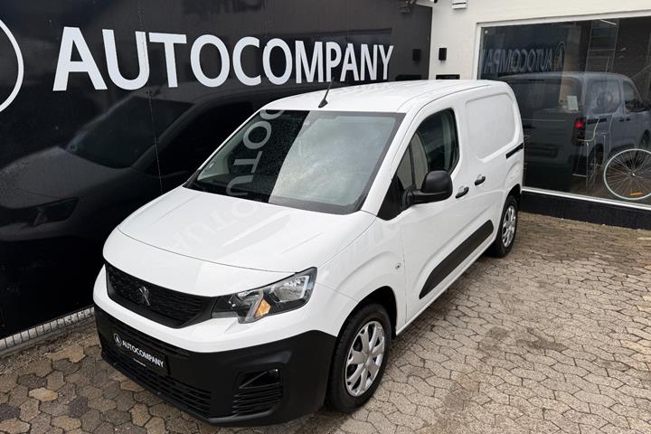 Hvid Peugeot Partner fra 2020