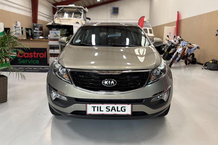 Orange Kia Sportage fra 2014