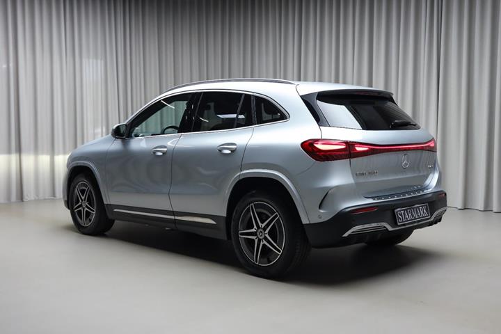 Sølv Mercedes EQA350 fra 2025