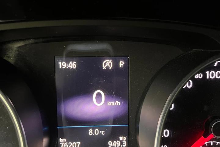 Hvid VW Touran fra 2020