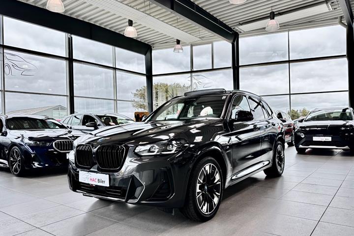 Grå BMW iX3 fra 2023