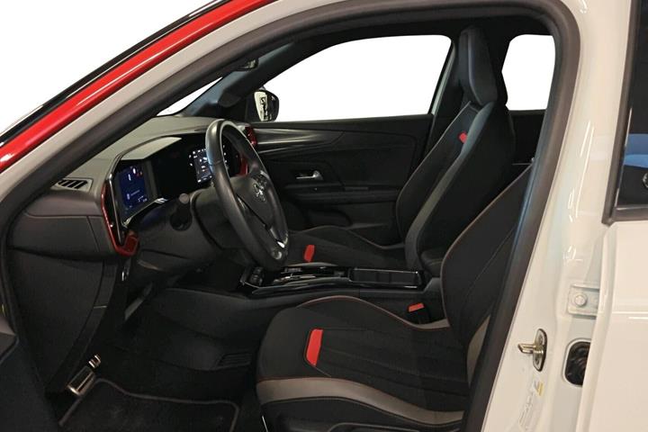 Hvid Opel Mokka-e fra 2021