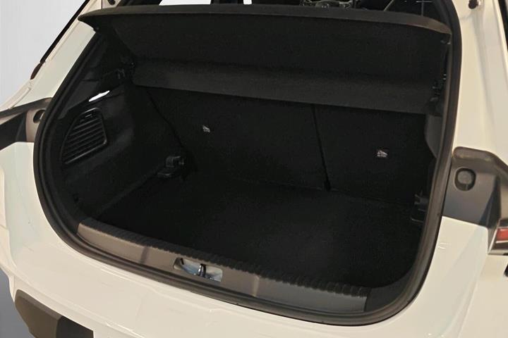 Hvid Opel Mokka-e fra 2021