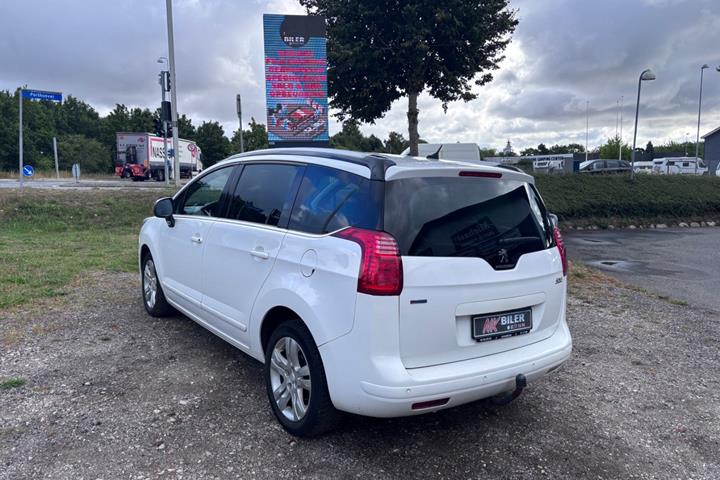 undefined Peugeot 5008 fra 2015